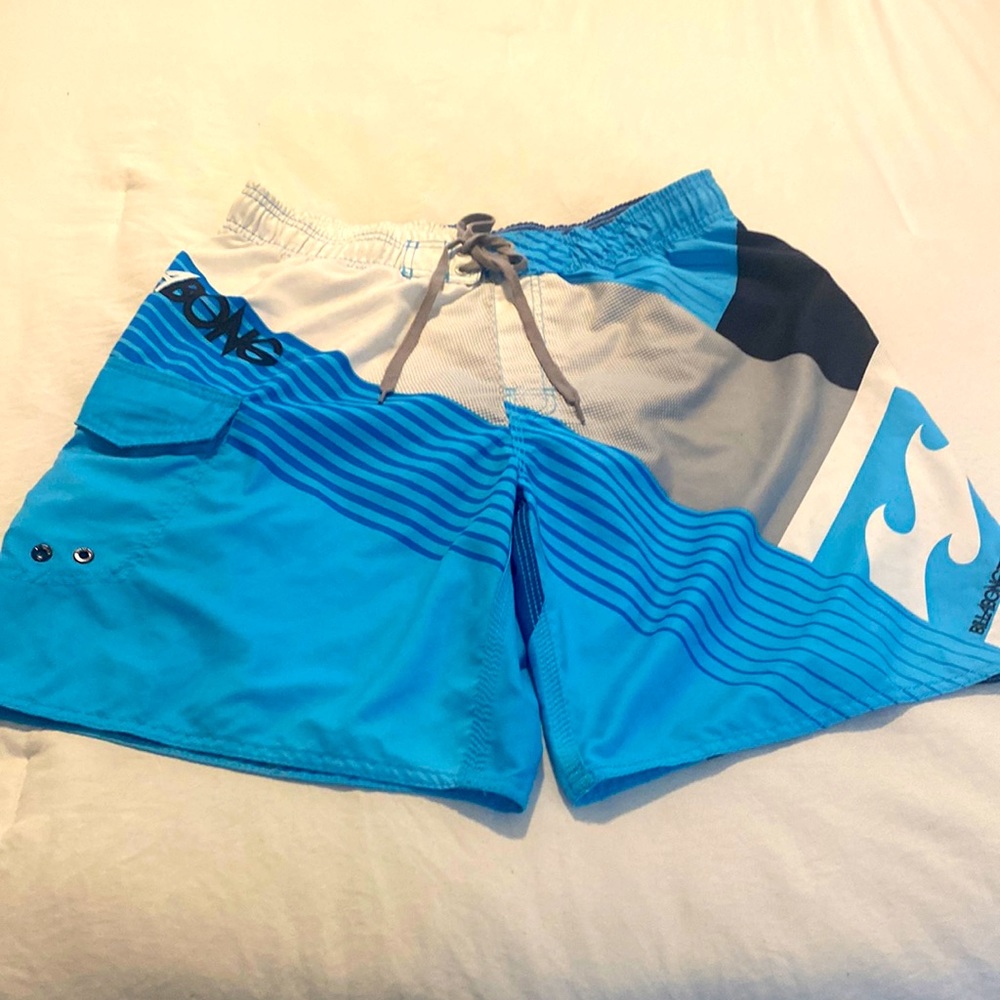 BillaBong Bathing Suit Trunks Size Large Excellent Condition Like New